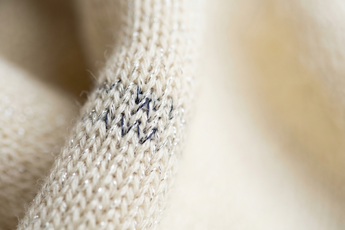 Fußgeruch loswerden: Ursachen, Hygiene und Silbersocken, die wirklich helfen