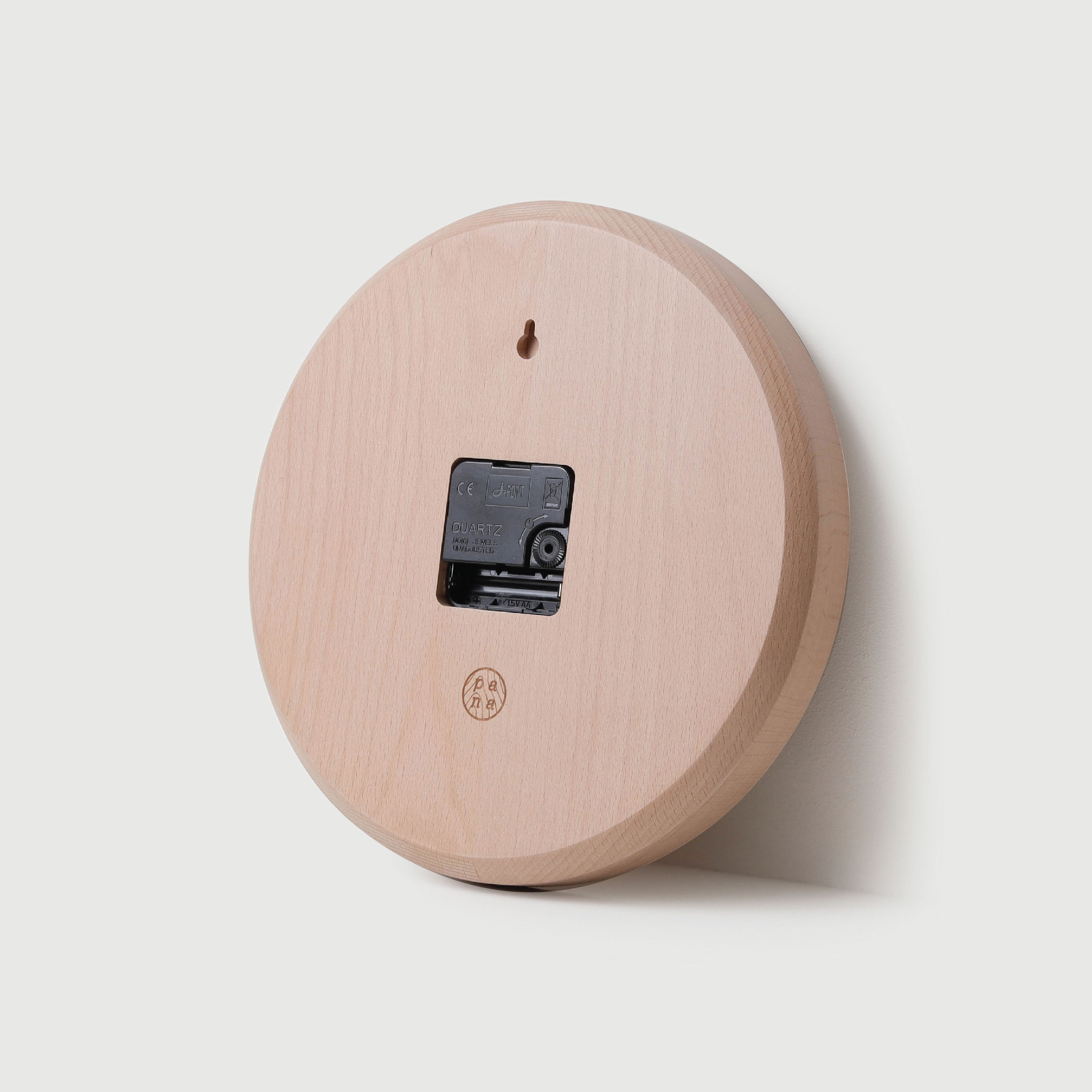 Nástěnné hodiny z masivního dřeva PANA OBJECTS 10039, buk/černé PANA OBJECTS