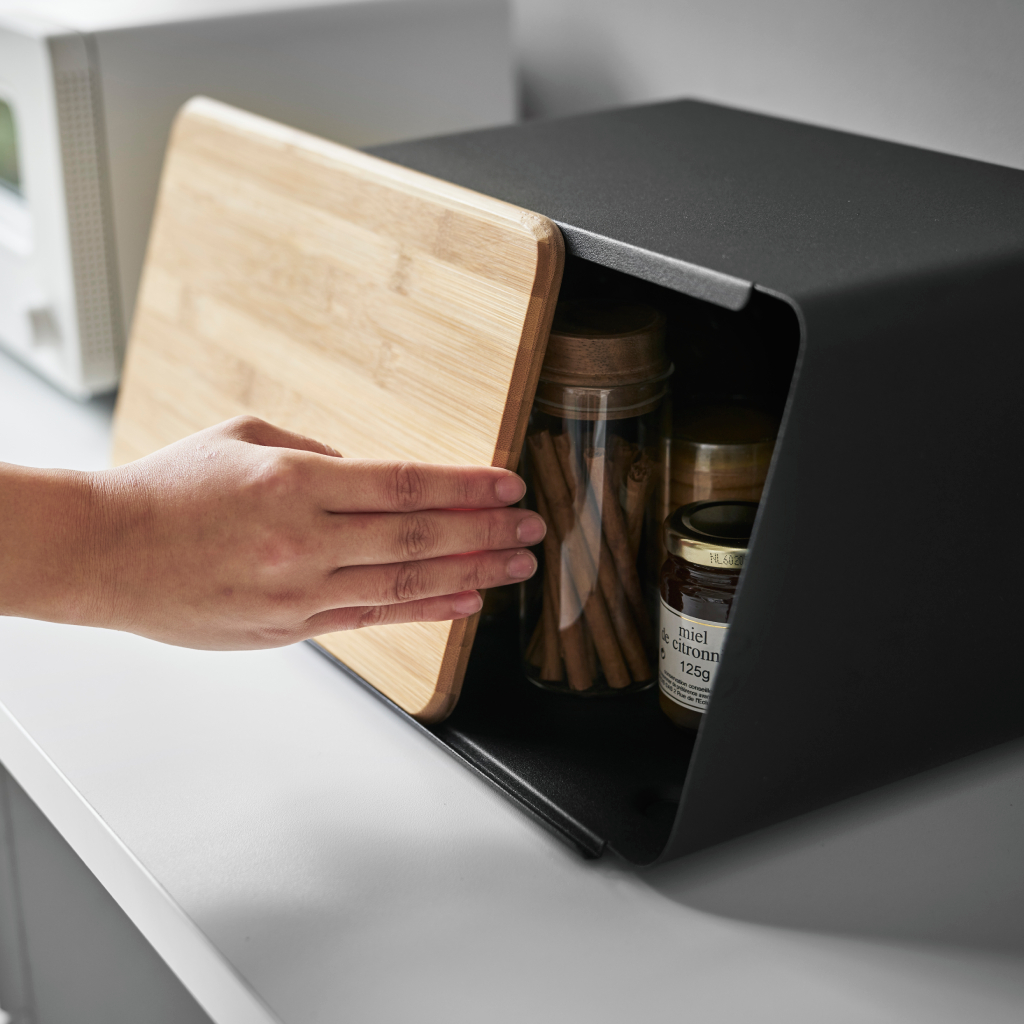 Chlebník Tower 5291, černý YAMAZAKI