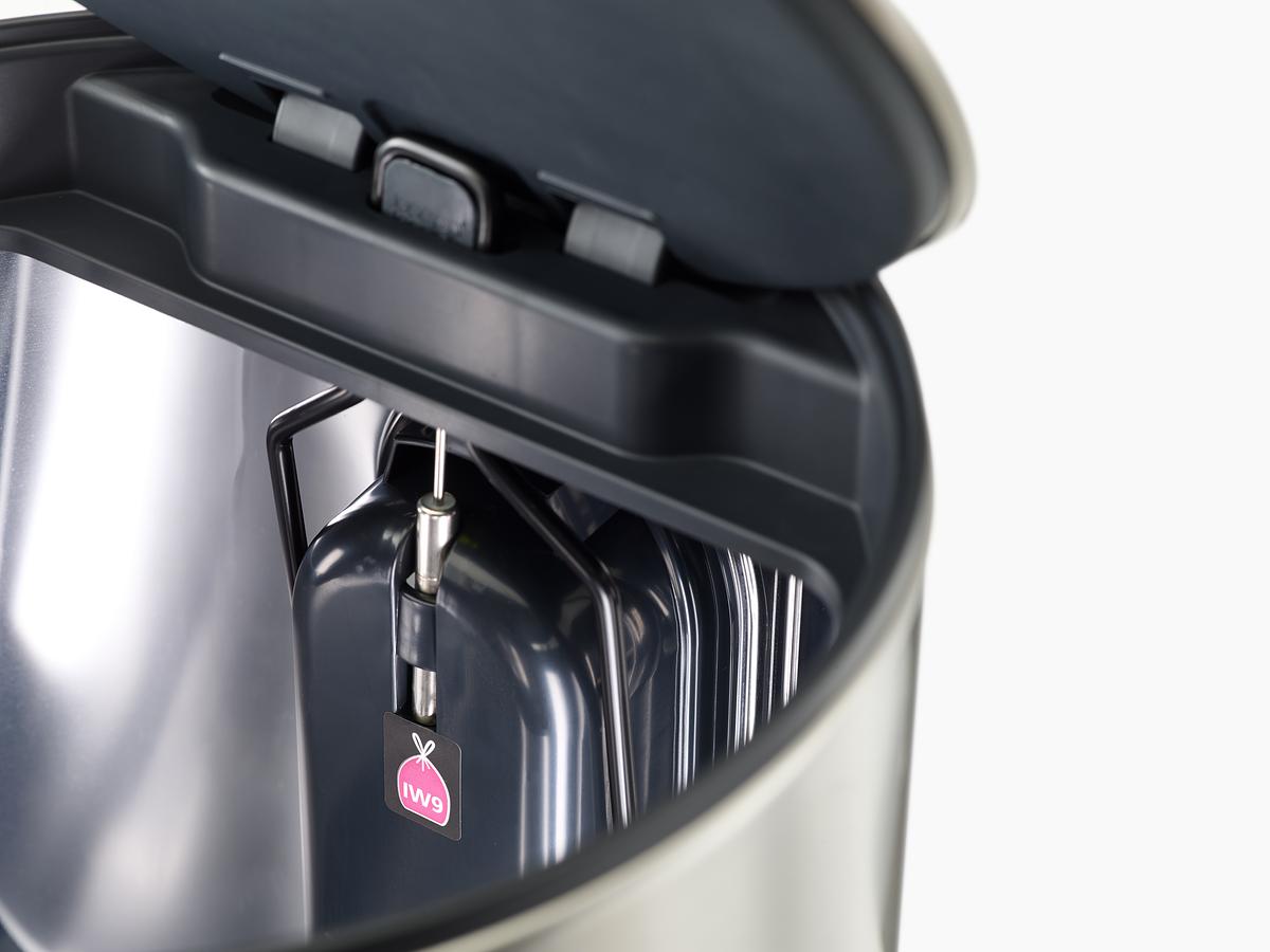 Odpadkový koš Arc 30152, 10l, nerez JOSEPH JOSEPH