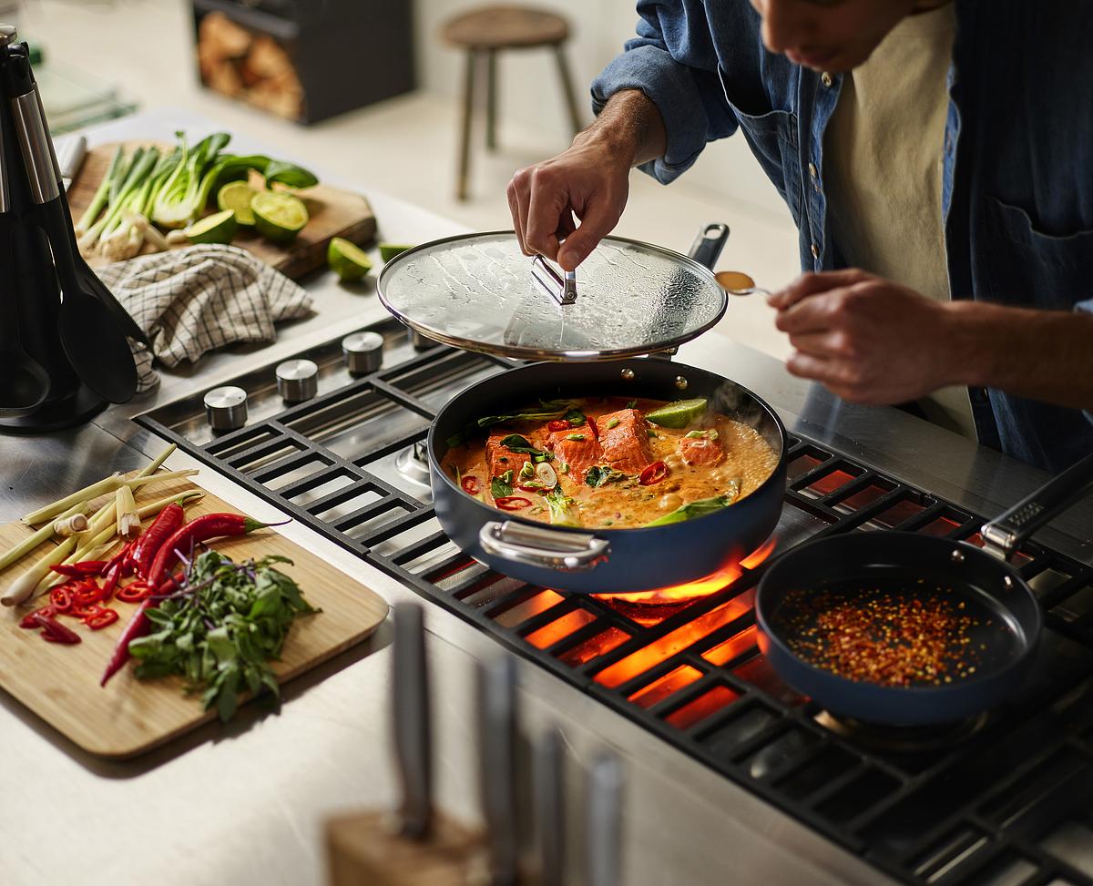 Pánev s pokličkou Space 45044, 28cm, nepřilnavá keramika, skládací madlo