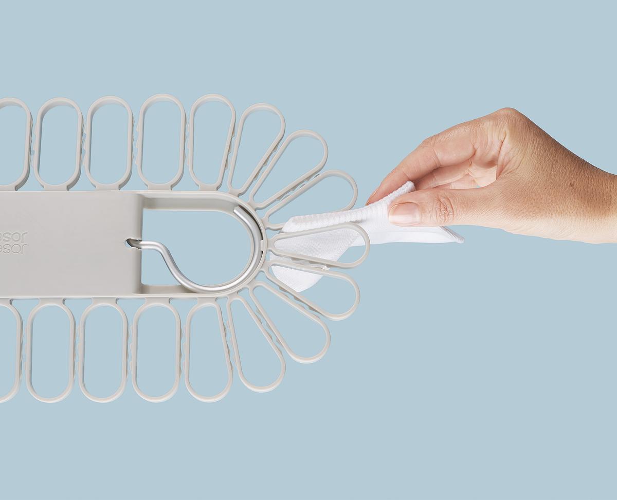 Sušák drobného prádla Petal 50052, na 32 ks JOSEPH JOSEPH