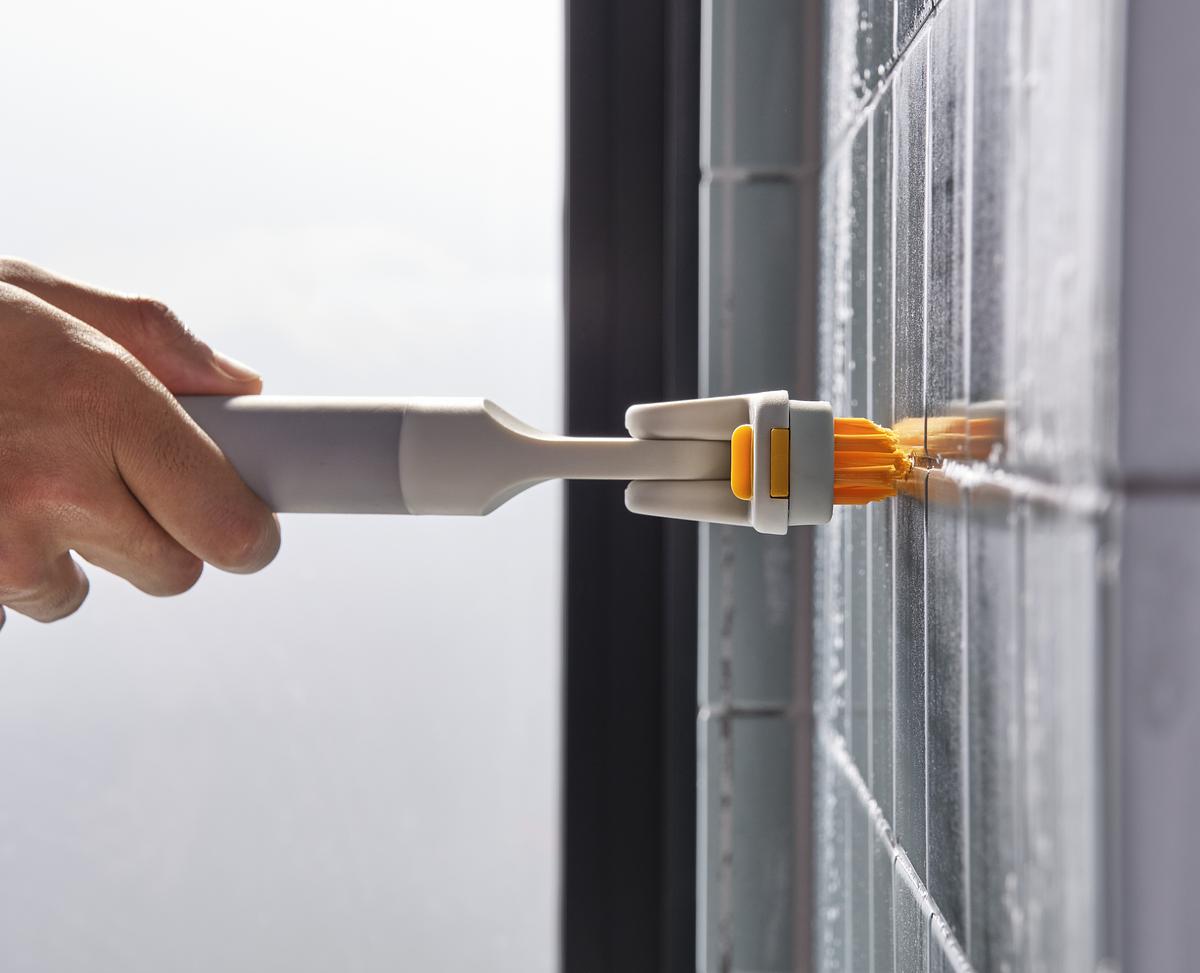 2-in-1 kartáč na dlaždice CleanTech 6500022 JOSEPH JOSEPH