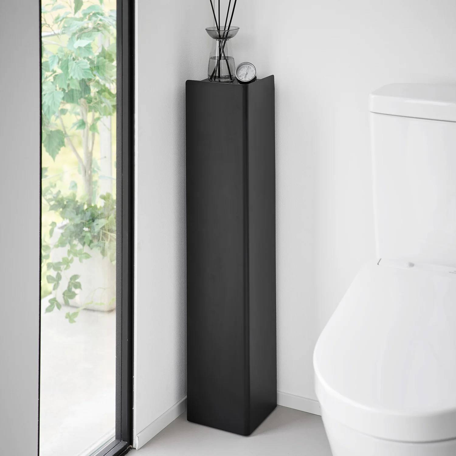 WC organizér s kolečky Tower 1490, černý