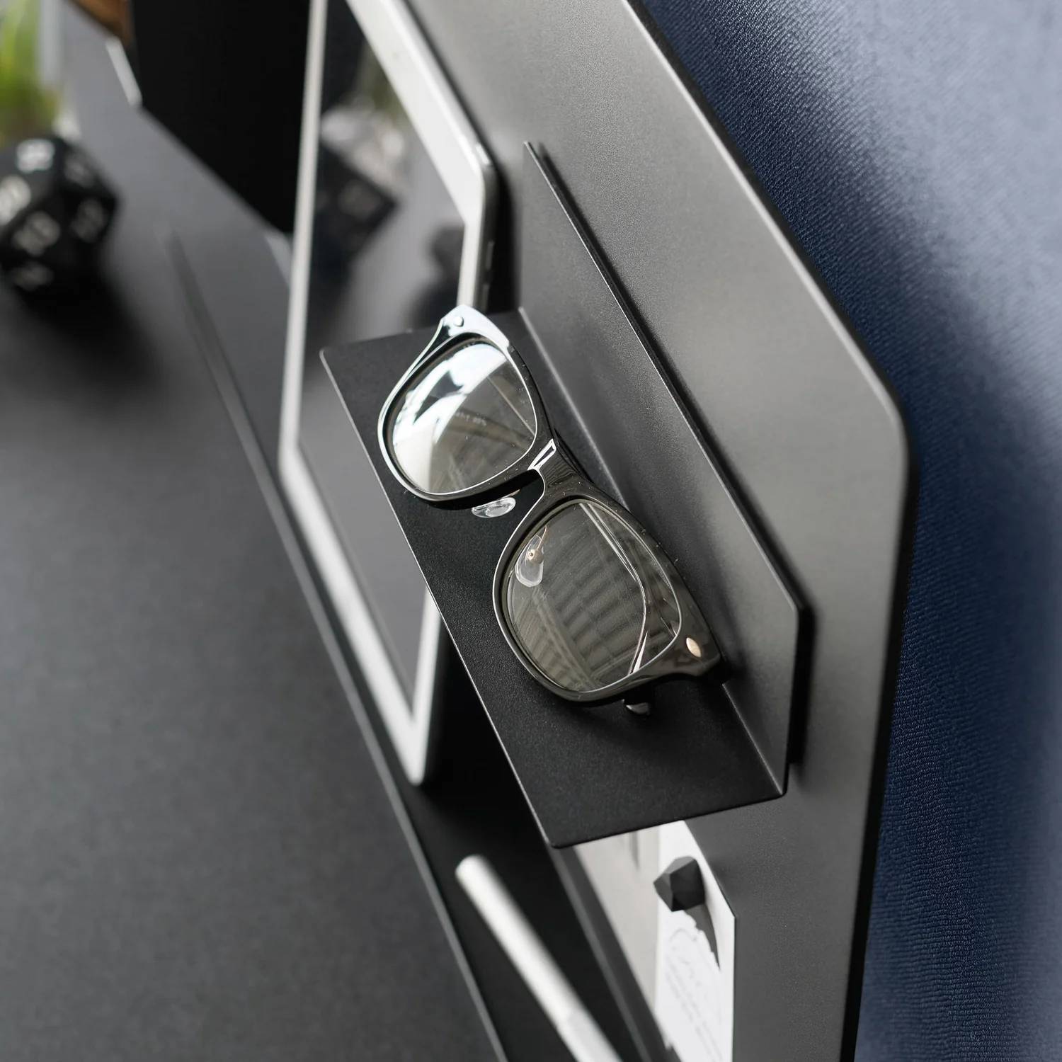 Magnetická polička Tower 10095, černá