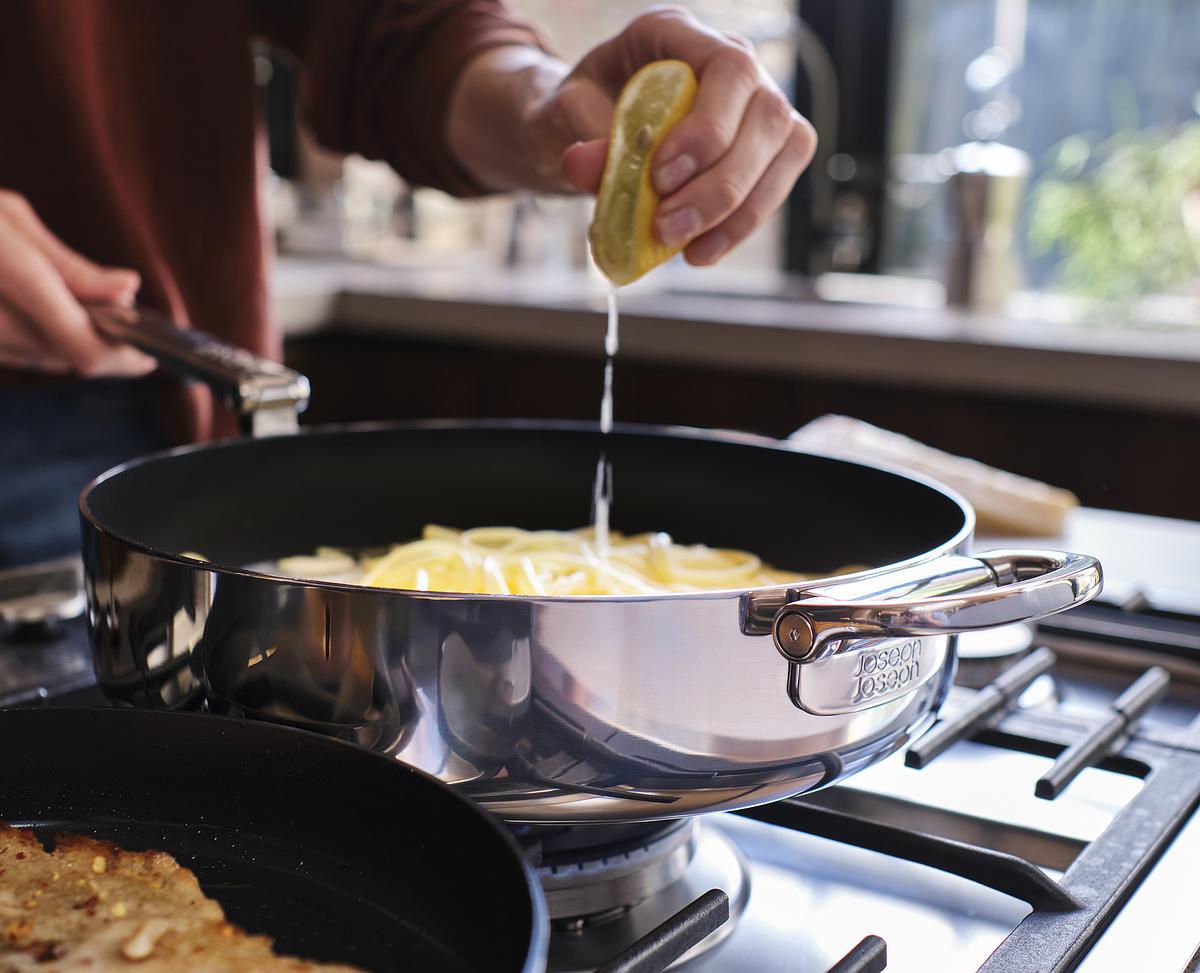 Sada pánví Space Steel Non-Stick1000019, 2ks, nerez/nepřilnavá keramika, skládací madla