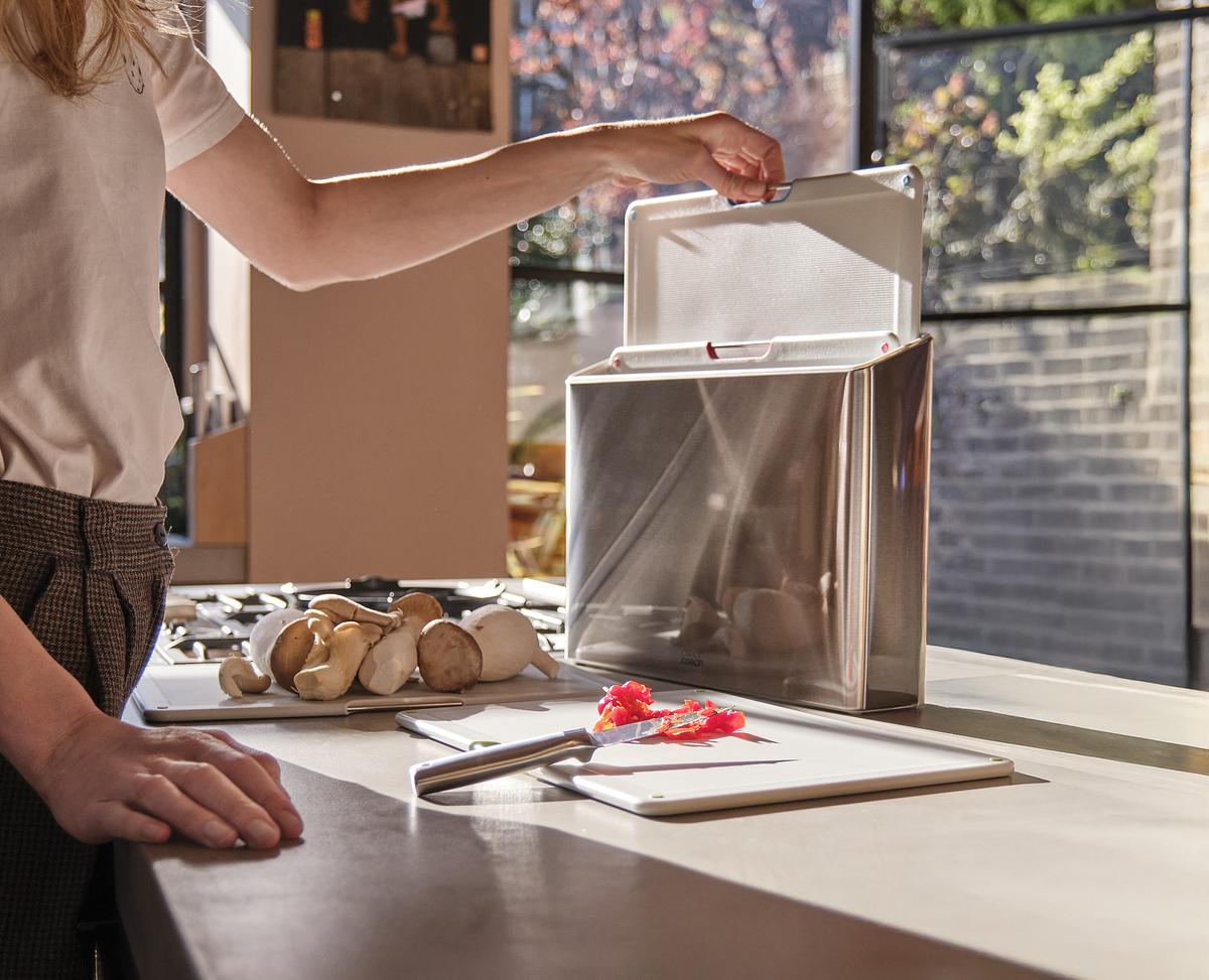 Prkénka se stojanem Folio Steel 100072, Light Stone / Large (34x24cm)