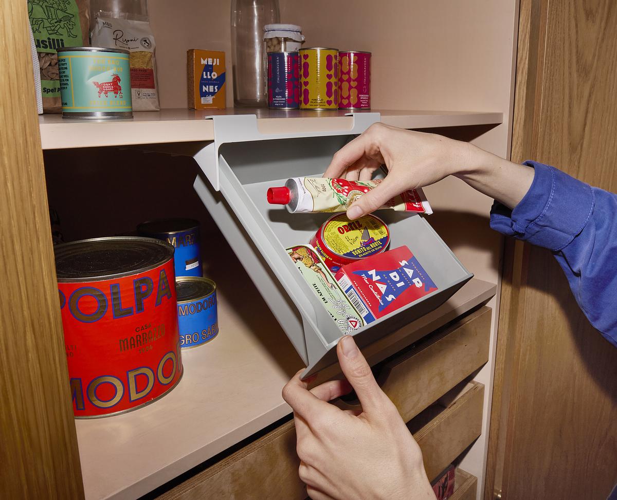 Zásuvka pod polici JOSEPH JOSEPH CupboardStore 85148