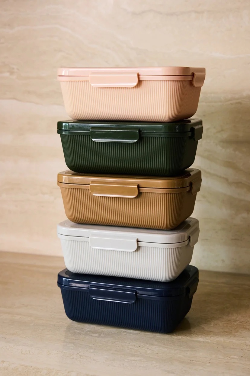 Lunchbox Tina 5018756. 1100ml, plast, Beige Pantone Warm gray 3C