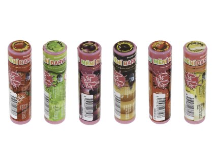 93831 bo po balzam na rty menici barvu