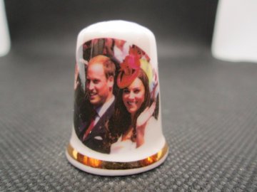 Sběratelský náprstek - Princ William a Kate, návštěva Kanady, 2011
