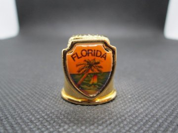 Sběratelský náprstek - 3D USA Florida, s palmou a plachetnicí, žlutý kov