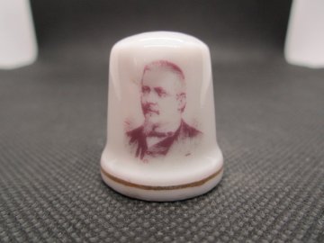 Sběratelský náprstek - Náprstek Vojta, 1826-1894, fialový