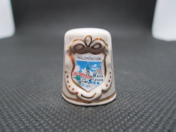 Sběratelský náprstek - 3D Německo - Waldmünchen, zdobený