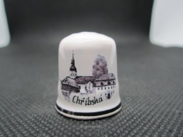 Sběratelský náprstek - Chřibská, glazovaná keramika, černý