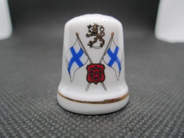 Sběratelský náprstek - Finsko - vlajky a znak