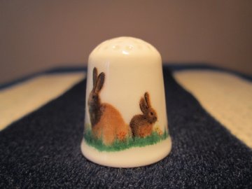 Sběratelský náprstek - TCC König Porzellan Germany - Bunnies 1995