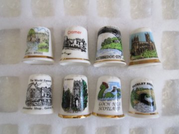 Sběratelský náprstek - Sada 8 ks - Velká Británie - města a místa 1, dodáváno bez zásobníku