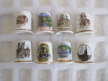 Sběratelský náprstek - Sada 8 ks - Velká Británie - města a místa 2, dodáváno bez zásobníku