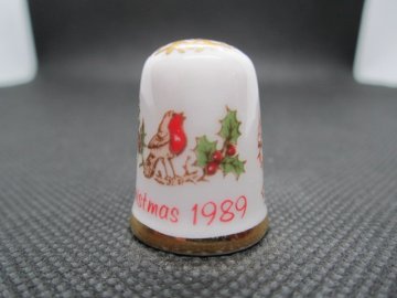 Sběratelský náprstek - TCC Caverswall England - Vánoce 1989, ruční malba