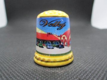 Sběratelský náprstek - Slovensko - Velký Meder na žluté, glazovaná keramika