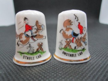 Sběratelský náprstek - Sada 2 ks - (rčení jednou jsi dole jednou nahoře) stabilita a nestabilita