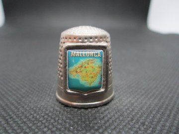 Sběratelský náprstek - 3D Španělsko - Mallorca, mapa, bílý kov