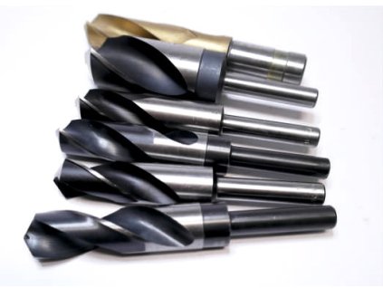 Vrták s válcovou stopkou, se šroubovicí 12°, vybrušovaný, levořezný, typ 2912