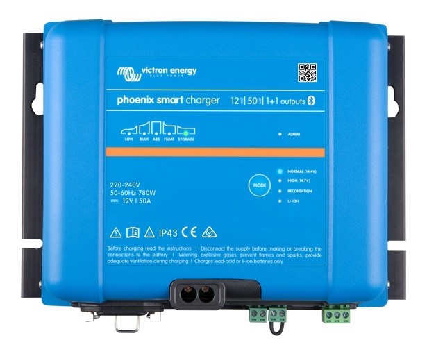 Fotografie Victron Energy B. V. Nabíječka Victron Energy Phoenix Smart IP43 Charger 12V/50A (1+1)