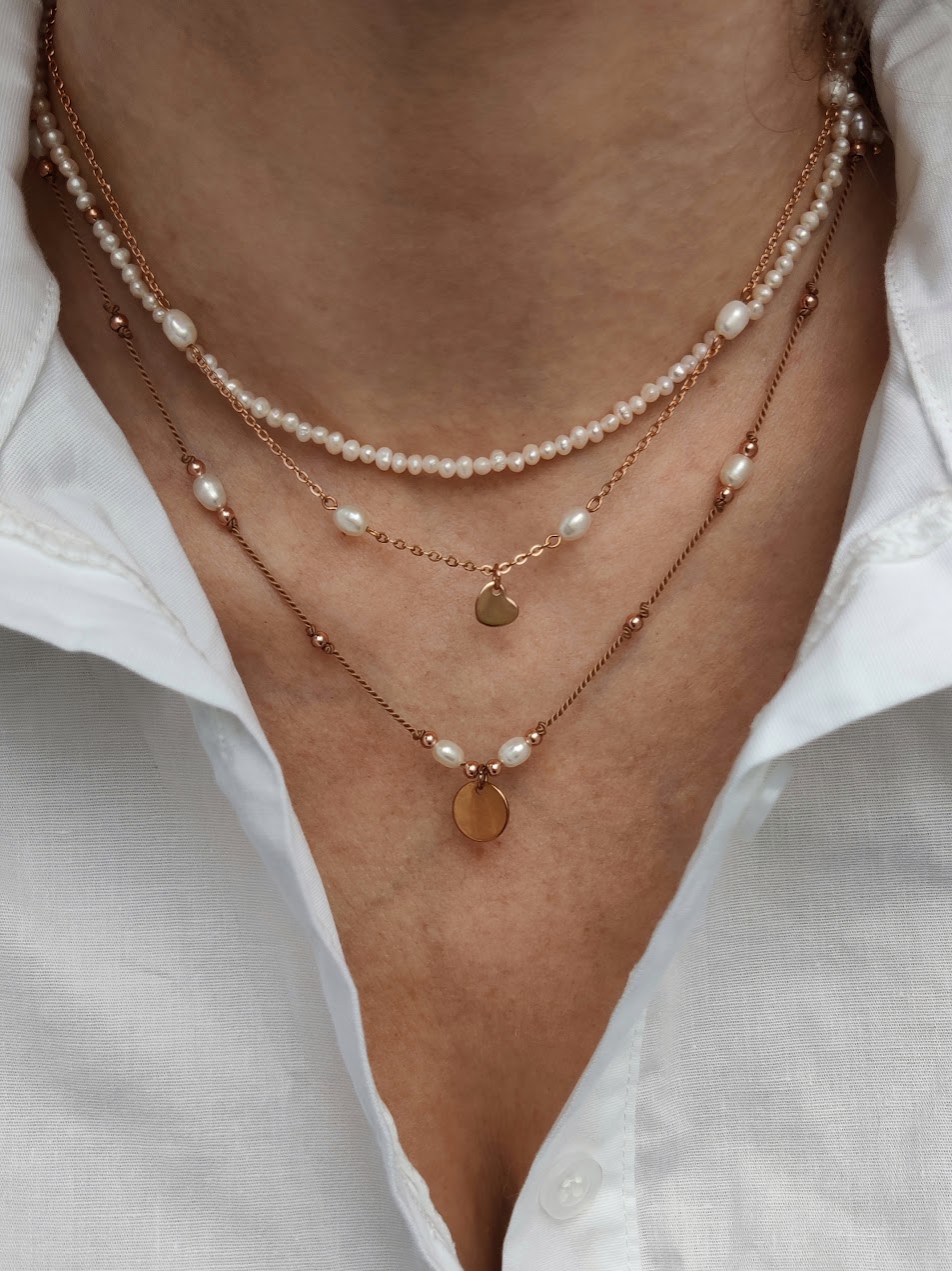 Náhrdelníky, řetízky, chokery