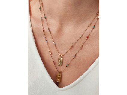 Náhrdelníky z hedvábí s broušenými minerály v pastelových barvách s přívěskem