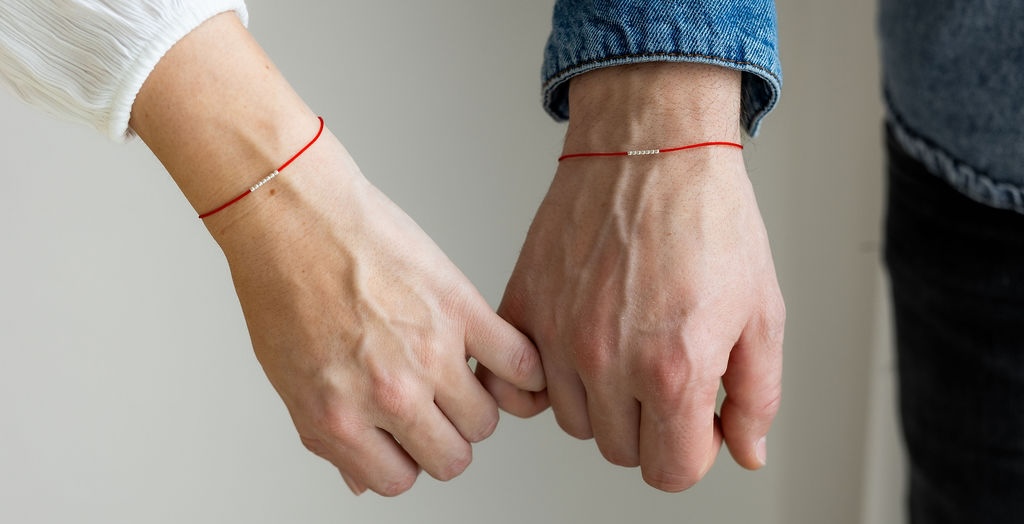 Partnerské Kabbalah náramky – symbol přátelství a blízkosti