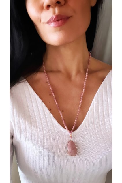 Dámský náhrdelník  z minerálů -  Rodonit 4 mm, přívěšek Rodonit