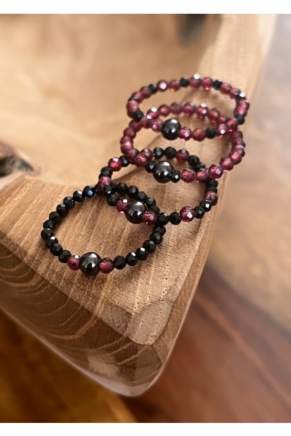 Dámský prstýnek z minerálů - Spinel, Granát 2,3 mm