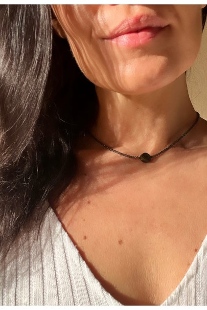 Dámský náhrdelník z minerálů - Stříbrný Obsidián 2 mm, broušený korálek z Obsidiánu 10 mm
