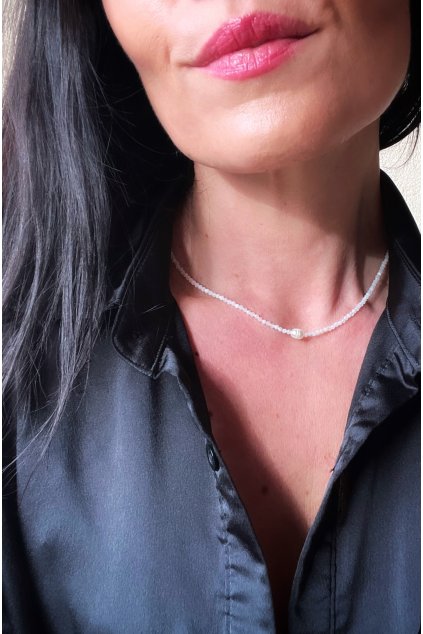 Dámský náhrdelník  z minerálů - Měsíční kámen 2 mm, Říční perla 5-6 mm