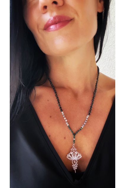 Dámský náhrdelník  z minerálů - Malachit, Tanzanit 3 mm, Černý Achát 4 mm, Lotosový Květ