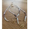 Dámský náhrdelník  z minerálů - Růženín, Měsíční kámen 4 mm, Turmalín, Lapis Lazuli, Křišťál 3 mm,  Říční perly 4-5 mm , spojené srdce, řetízek zlaté ocel