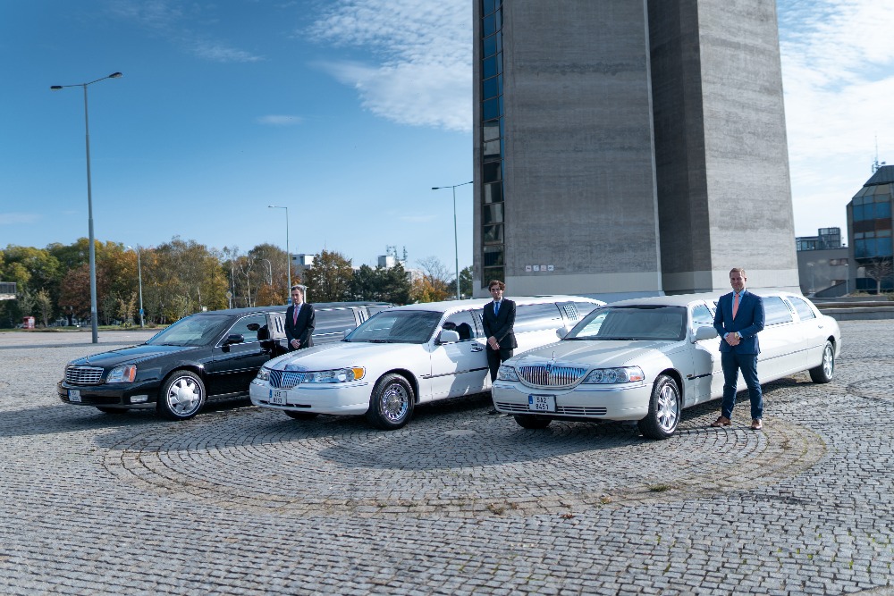 Lincoln Town Car stretch Praha