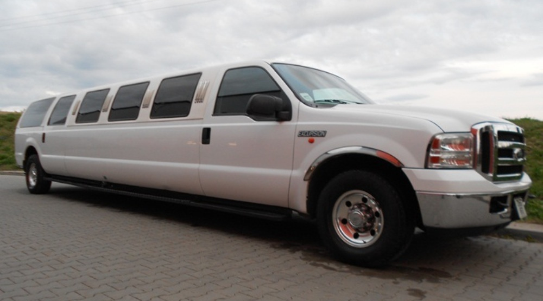 Ford Excursion Tiffany White