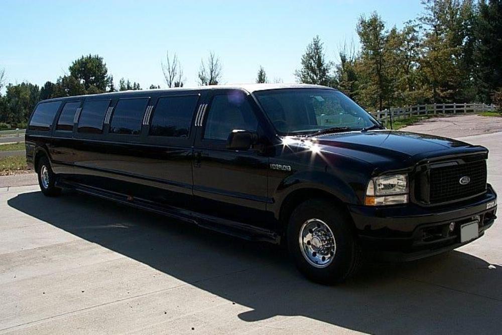 Ford Excursion Executive Black