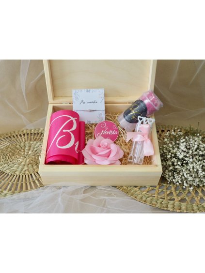Růžový box pro nevěstu