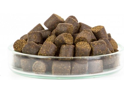 Pelety 2,5kg combo - Pstruží granule 8mm + 100ml lososový olej