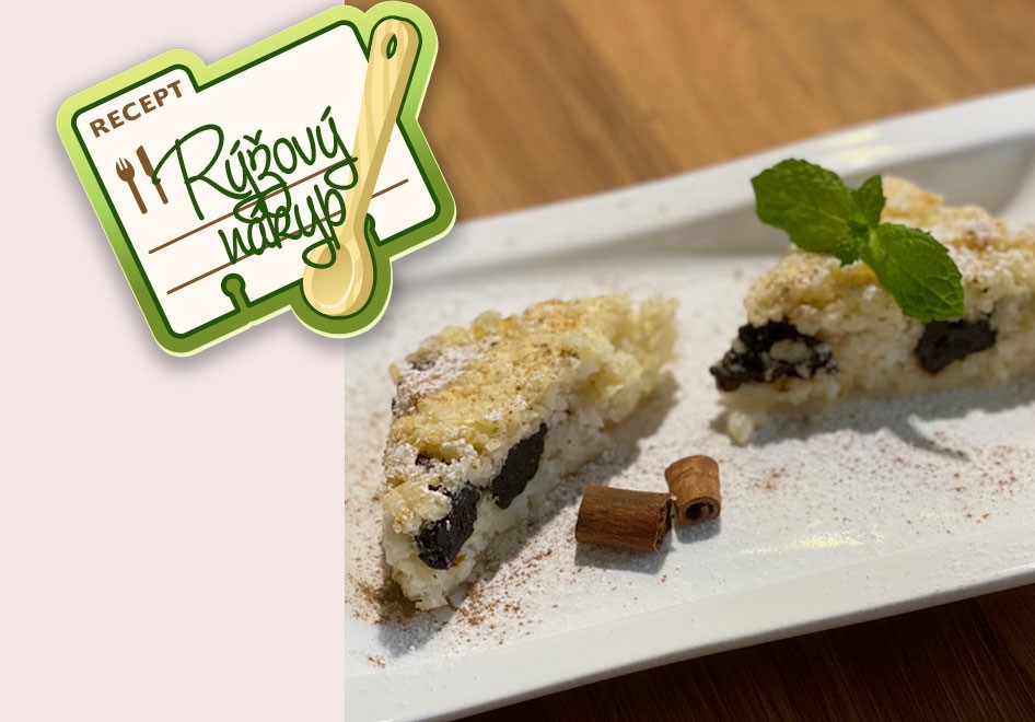 Rýžový nákyp pro děti se švestkami a kozím mlékem