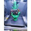 stojan na joystick ve tvaru mimozemské ruky