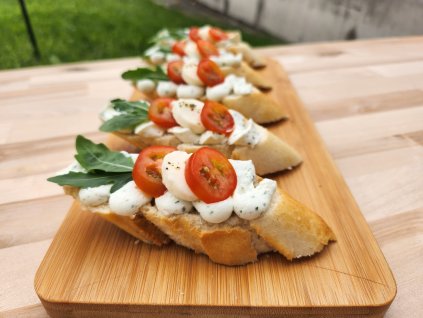 5 ks Caprese chlebíček