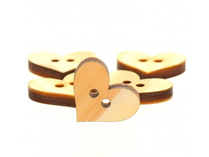 Dřevěný knoflík borovice srdce 23X32mm