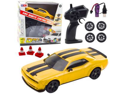 Driftovací RC Auto 4WD Žluté s Výměnnými Koly na Dálkové Ovládání