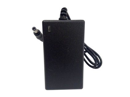 Nabíječka do Auta na Akumulátor 12V 1500mA