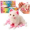 71508 bily sensory kotek s pomponky a perlovym nahrdelnikem 8cm